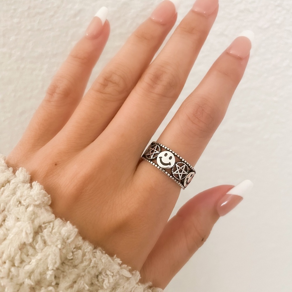 925 Sterling Silver Happy Face Ring Minimalist Ring Band Smiley Face Star Ring - Picture 9 of 11